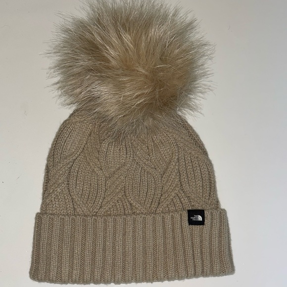 North Face Cable knit Pom Pom beanie - Picture 1 of 9